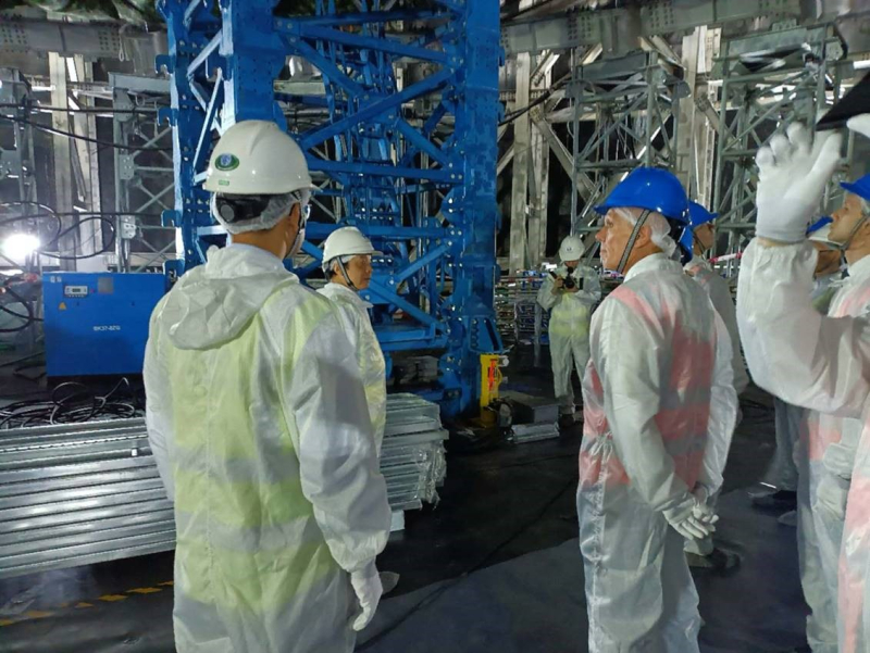 Lors de sa visite en Chine en juin 2024, Antoine Petit a pu visiter les installations du détecteur de neutrinos JUNO