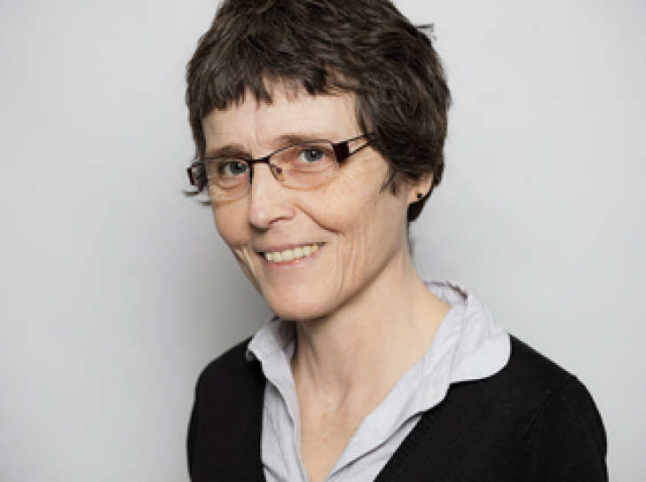 La médaille d'or 2016 du CNRS est attribuée à Claire Voisin, mathématicienne